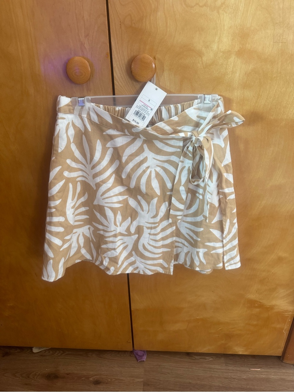 a new day Beige and White Leaf-Print A-Line Skirt NWT
